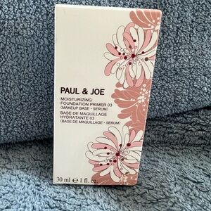 Paul & Joe Hydrating Serum Primer in Soft Pink